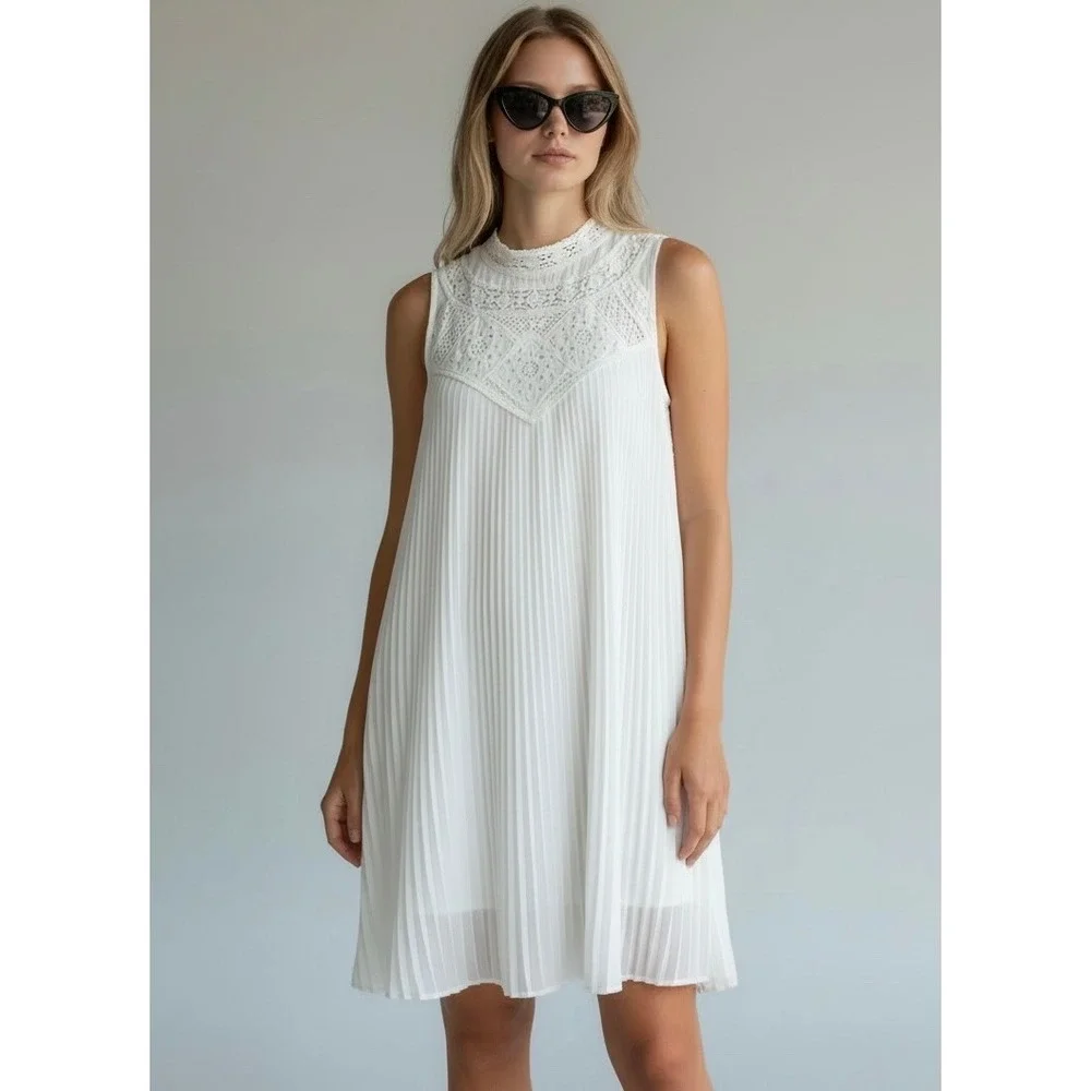 NEW White Crochet Lace Accordian Pleated Sleeveless Dress Size Large - Picture 1 of 9
